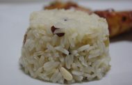 ARROZ DE PASSAS E PINHÕES