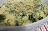 BRÓCOLOS COM MOLHO DE QUEIJO