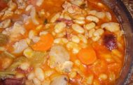 Feijoada com Cabeça de Porco á Alentejana