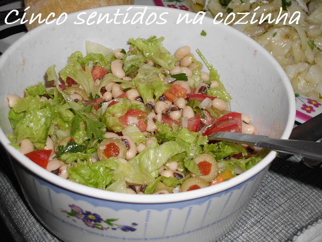 Salada de Bacalhau com Feijão Frade