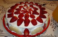 Bolo Fofinho com Chantilly e Fruta