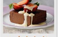 Marquise de Chocolate com Molho de Café 
