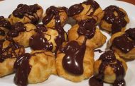 Profiteroles de chocolate