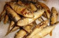 Sardinhas Fritas com Molho de Vinagre 
