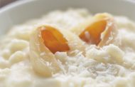 Arroz cremoso de coco com lichias