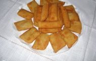 Almofadinhas de queijo e fiambre 
