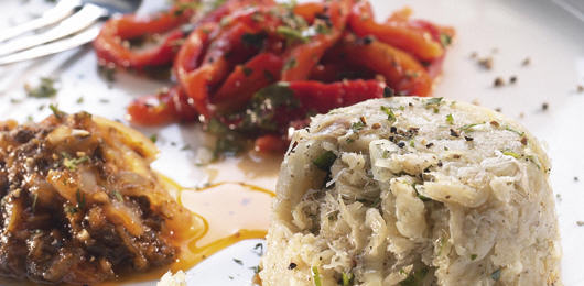 Salada de Bacalhau com Coentros, Pimentos e Tomatada 