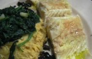 Bacalhau com grão e espinafre