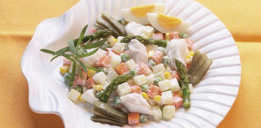 Salada de Legumes e Peixe com Maionese 