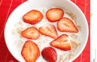Morangos com Cereais de Pequeno-Almoço