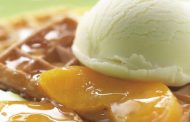 Waffles com Pêssegos e Gelado 