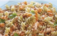 Fusilli com Molho de Queijo e Nozes 