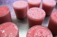 Mousse simples de morango (ou qualquer outra gelatina)