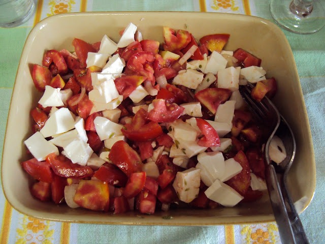 Salada de Tomate e Queijo Fresco 