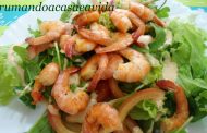 Salada de Camarão ao Molho Rosé