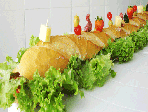 Sanduíche de metro com peito de chester
